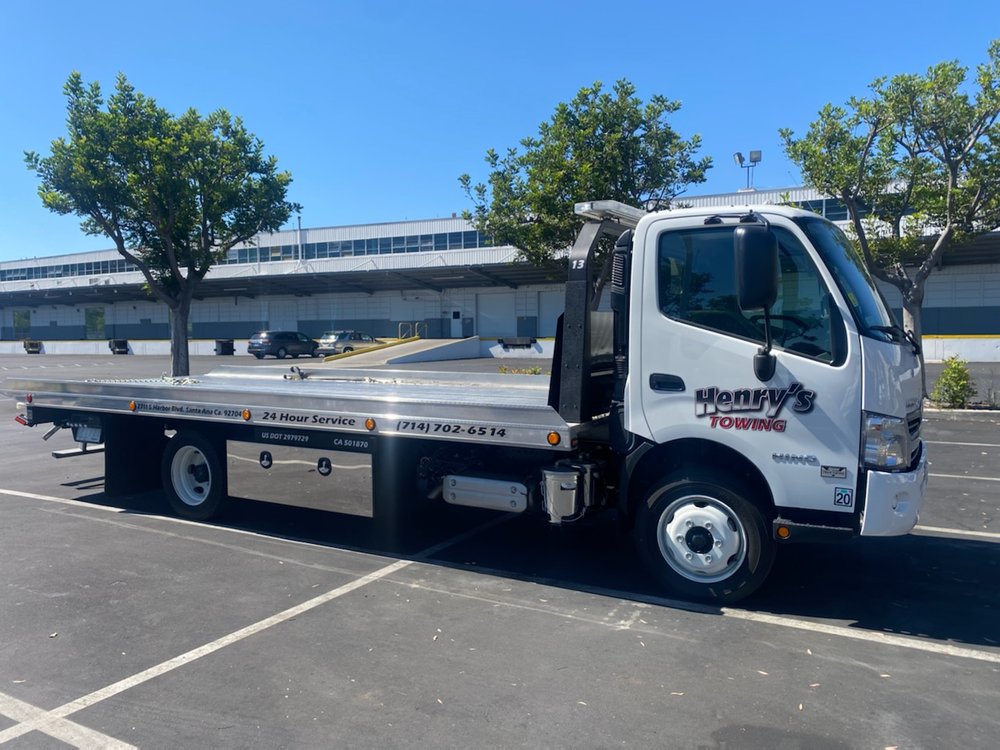 Accident tow truck service